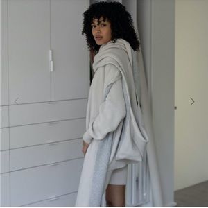 Lunya Cozy Cotton Silk Pocket Wrap with Pockets onyx/canvas